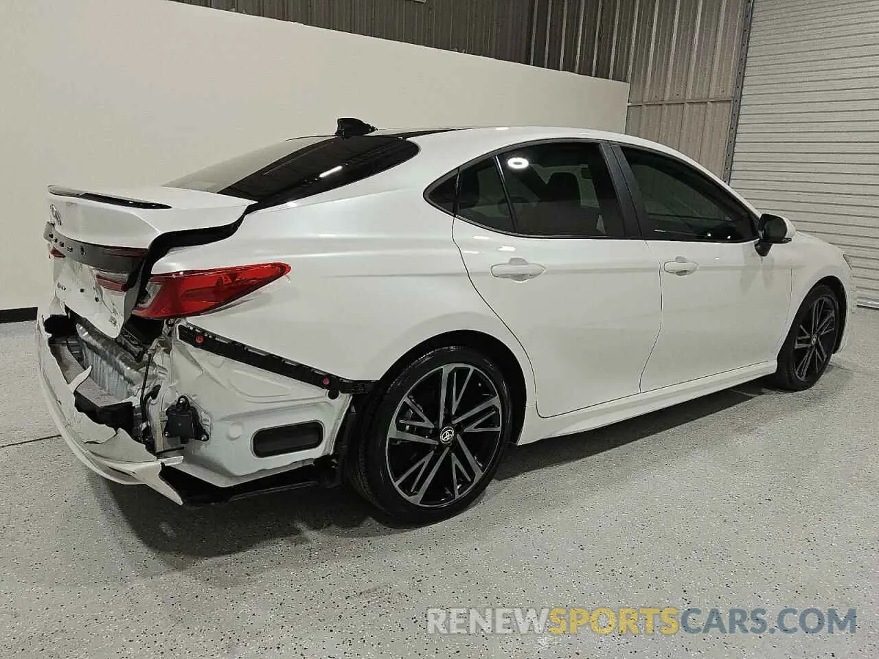 3 Фотография поврежденного автомобиля 4T1DAACK2SU527191 TOYOTA CAMRY 2025