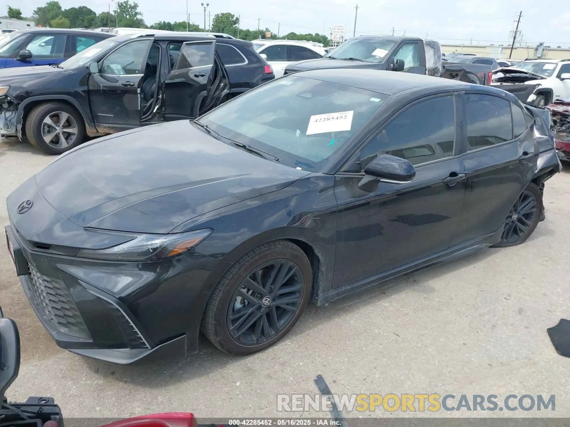 2 Фотография поврежденного автомобиля 4T1DAACK2SU581817 TOYOTA CAMRY 2025