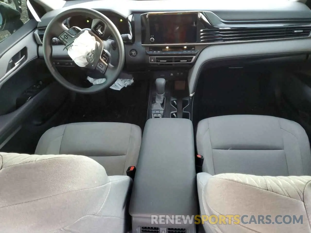 8 Фотография поврежденного автомобиля 4T1DAACK3SU005704 TOYOTA CAMRY 2025