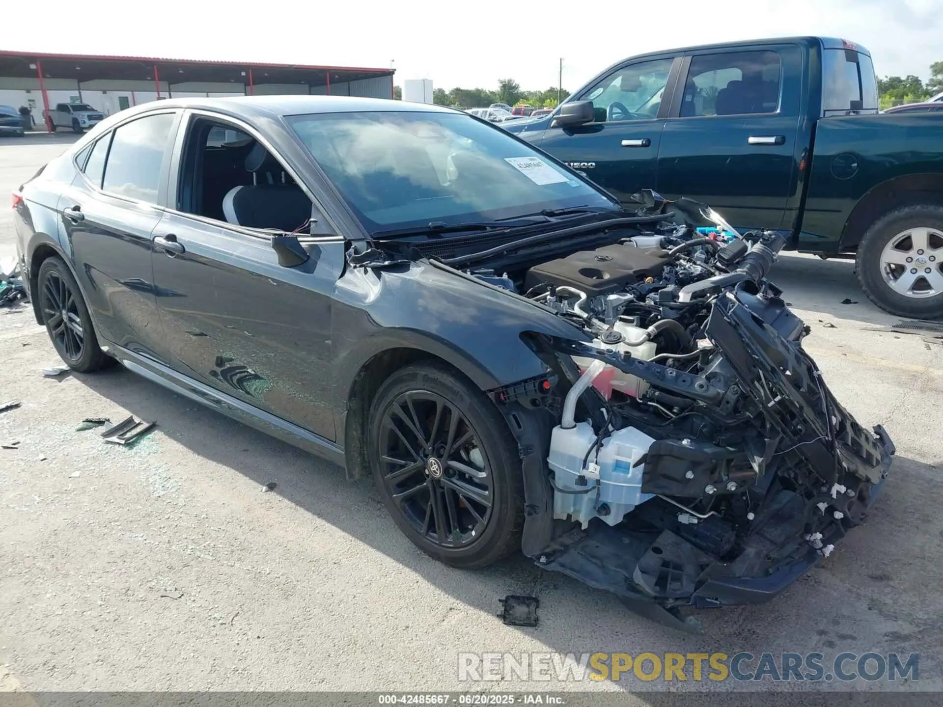 1 Photograph of a damaged car 4T1DAACK3SU006075 TOYOTA CAMRY 2025