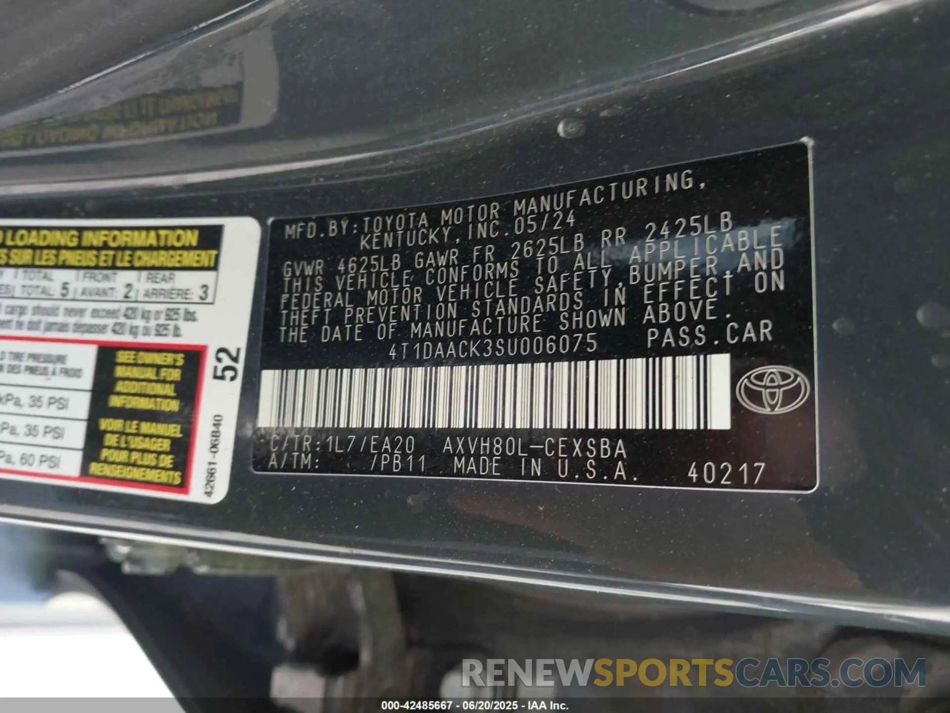 9 Photograph of a damaged car 4T1DAACK3SU006075 TOYOTA CAMRY 2025