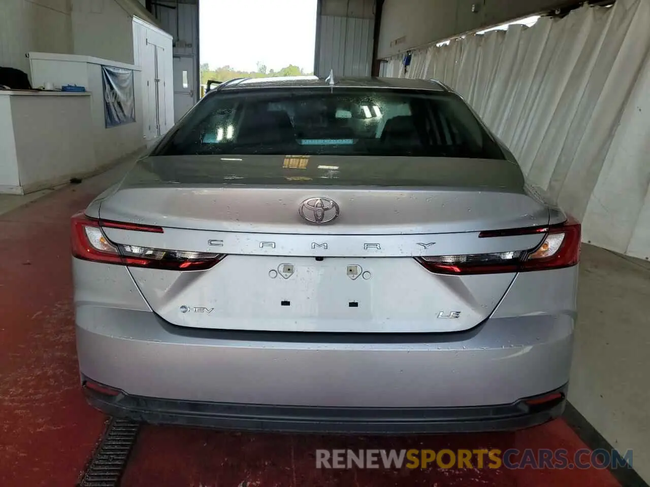 6 Photograph of a damaged car 4T1DAACK3SU014340 TOYOTA CAMRY 2025