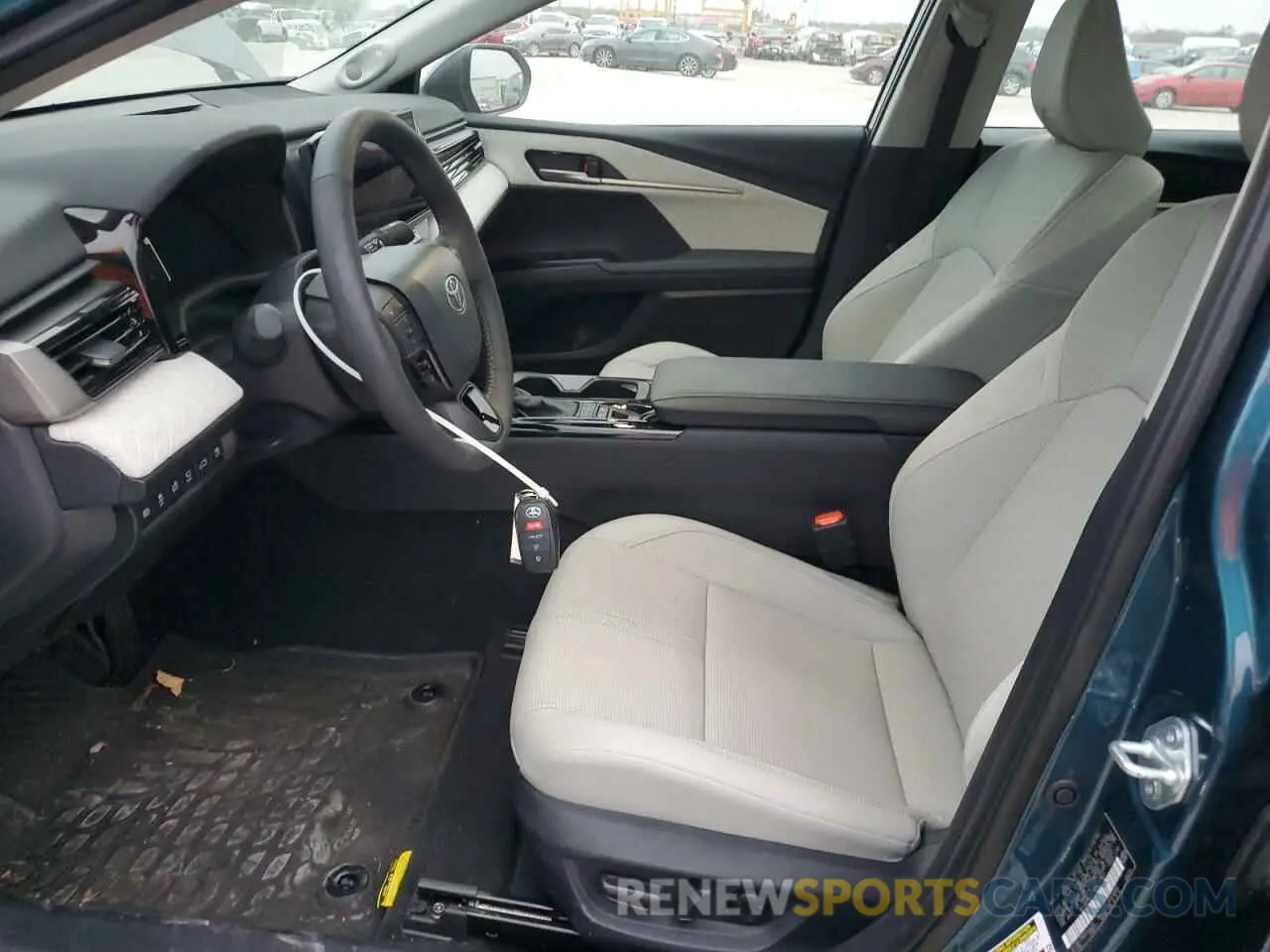 7 Фотография поврежденного автомобиля 4T1DAACK3SU030263 TOYOTA CAMRY 2025