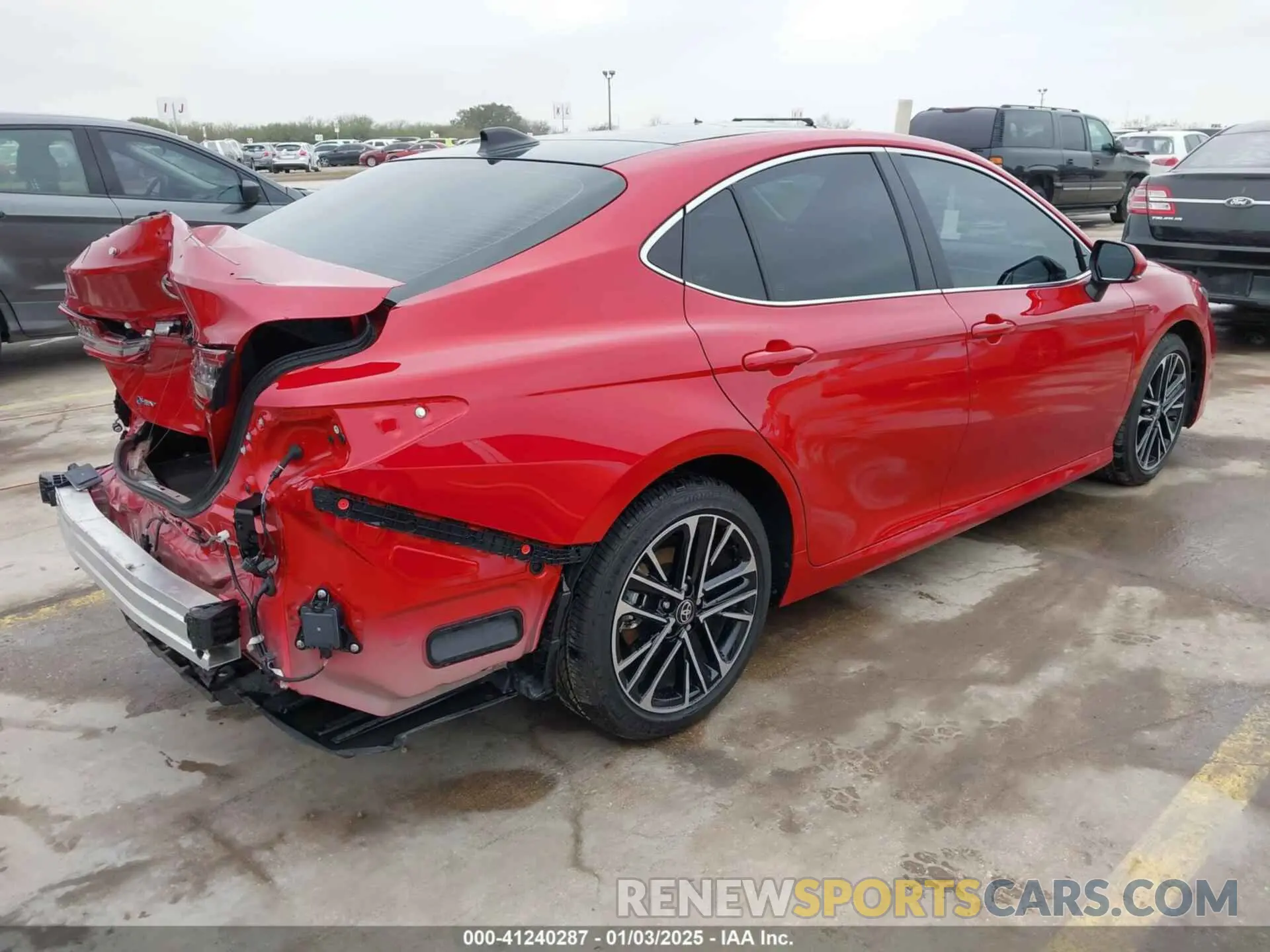 4 Photograph of a damaged car 4T1DAACK3SU041943 TOYOTA CAMRY 2025
