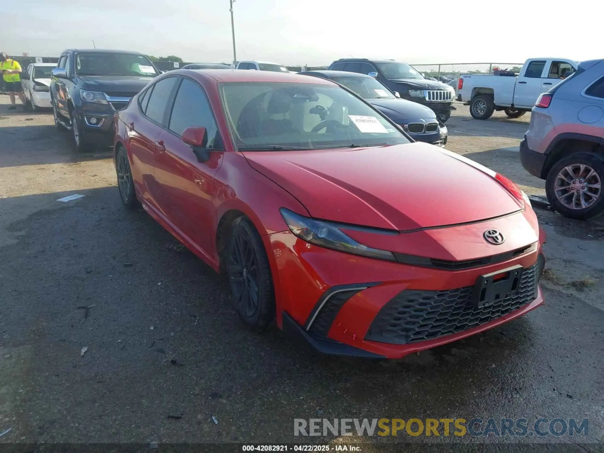 1 Photograph of a damaged car 4T1DAACK3SU050769 TOYOTA CAMRY 2025