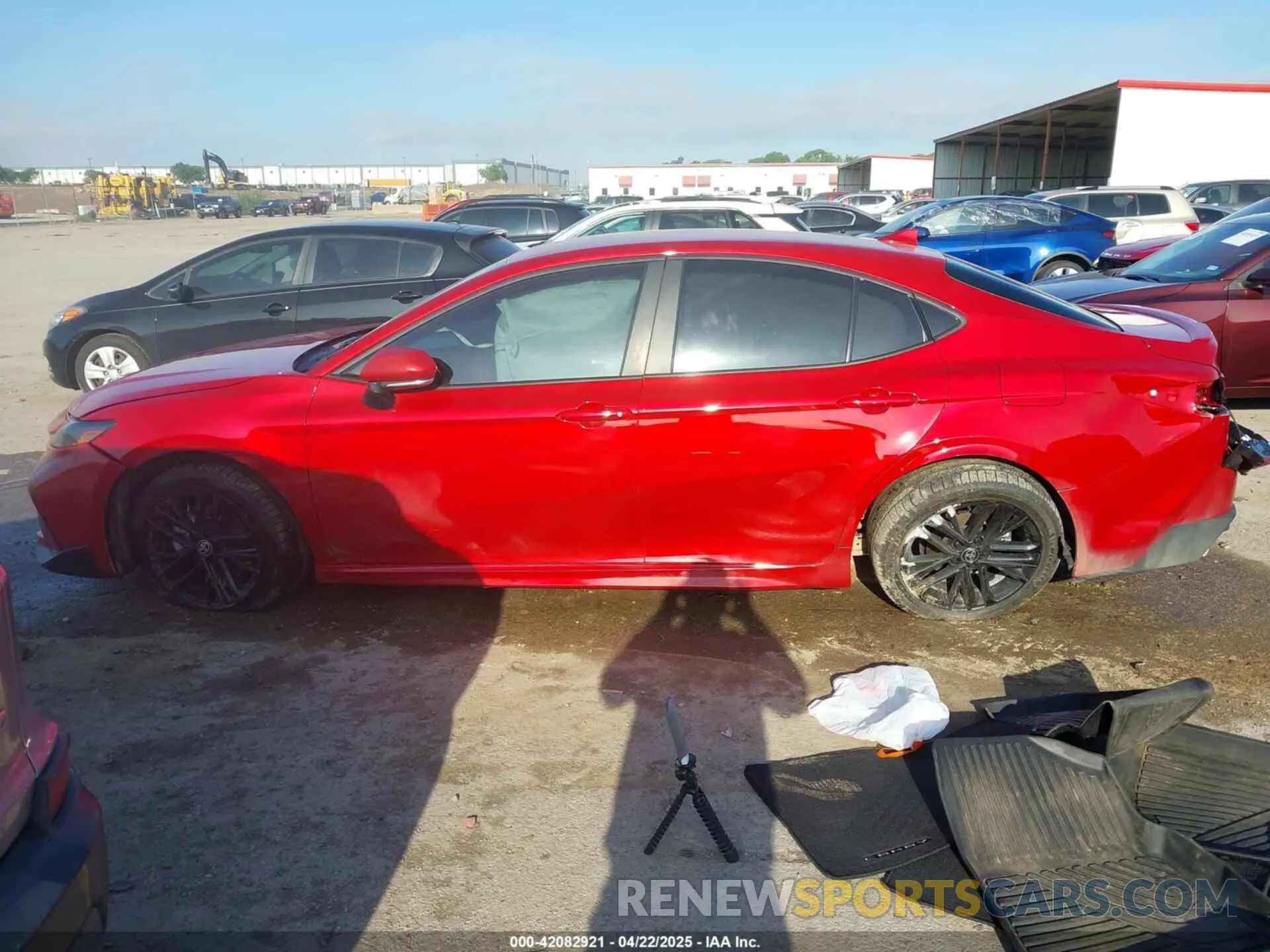 14 Photograph of a damaged car 4T1DAACK3SU050769 TOYOTA CAMRY 2025