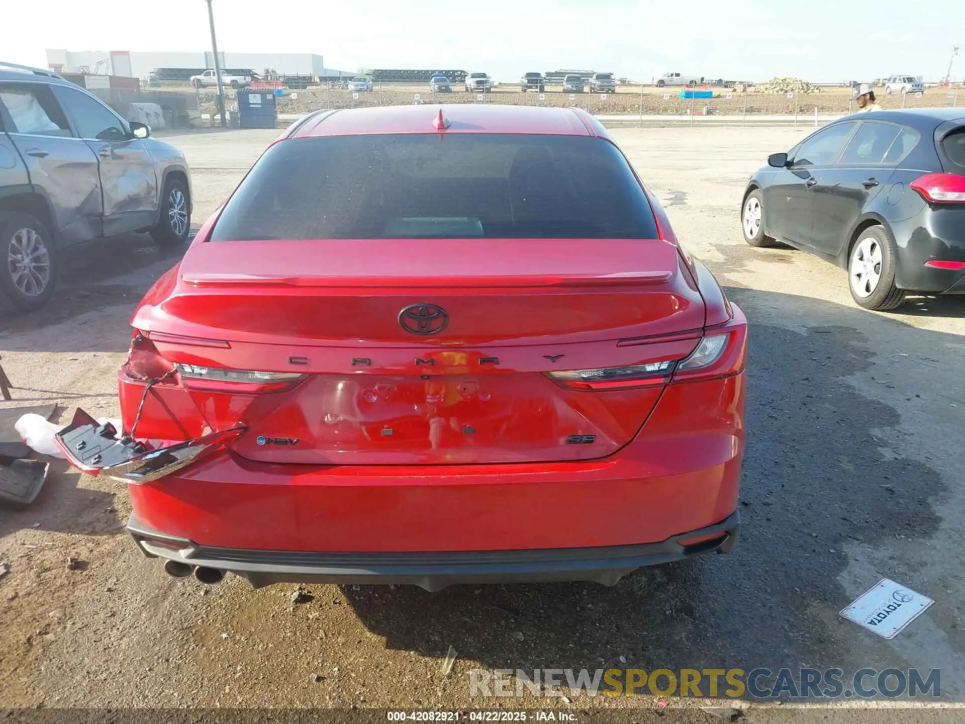 16 Photograph of a damaged car 4T1DAACK3SU050769 TOYOTA CAMRY 2025
