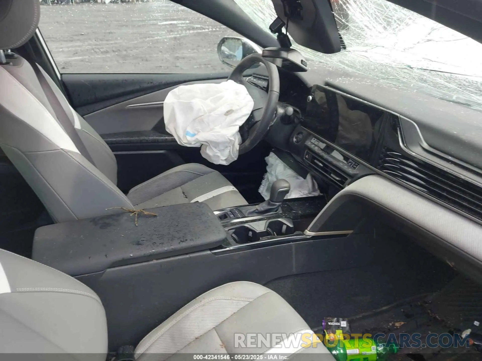 5 Фотография поврежденного автомобиля 4T1DAACK3SU065224 TOYOTA CAMRY 2025