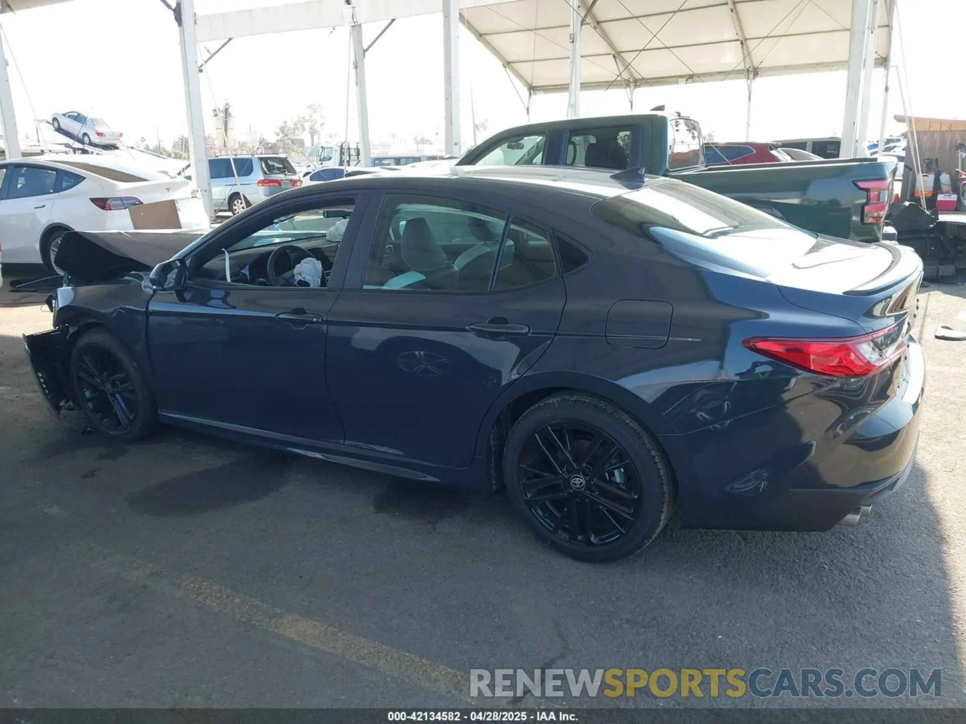 14 Фотография поврежденного автомобиля 4T1DAACK3SU068088 TOYOTA CAMRY 2025