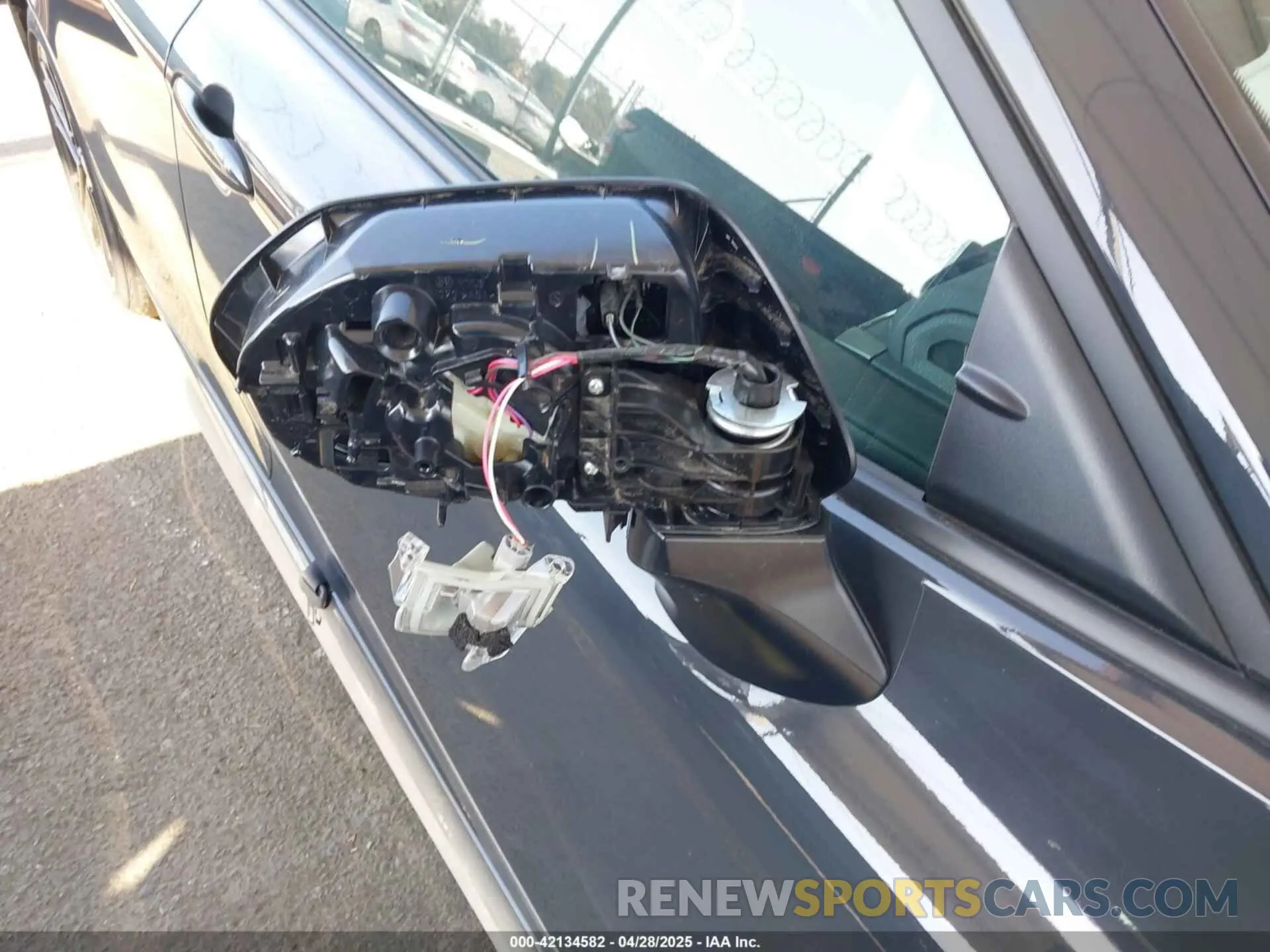 19 Фотография поврежденного автомобиля 4T1DAACK3SU068088 TOYOTA CAMRY 2025
