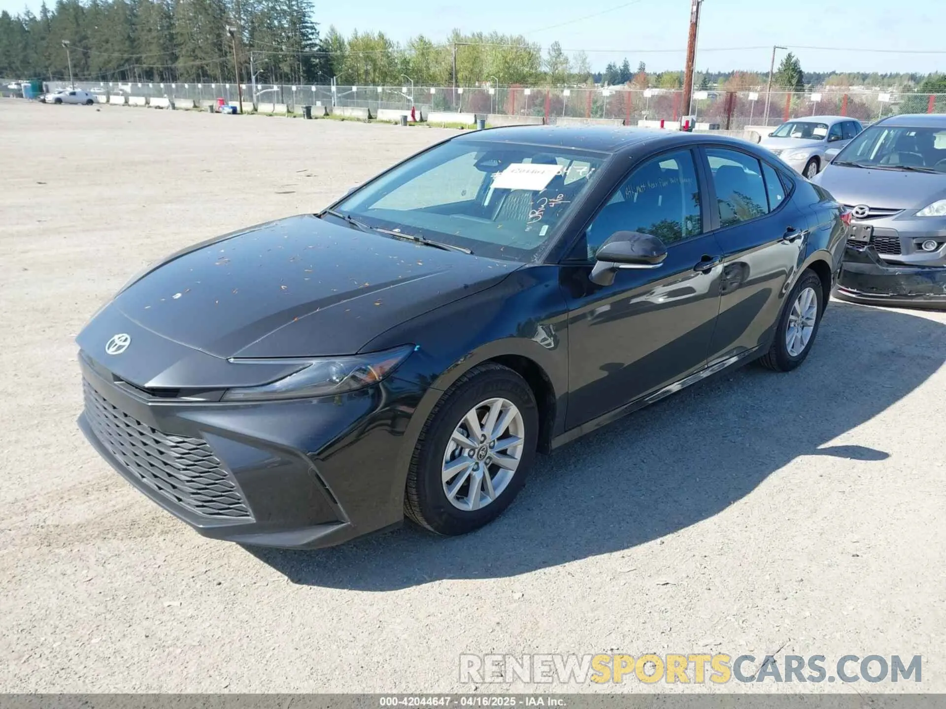 2 Photograph of a damaged car 4T1DAACK3SU101641 TOYOTA CAMRY 2025