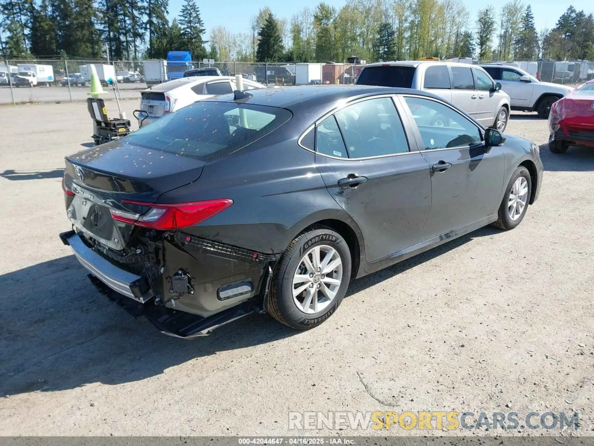 4 Photograph of a damaged car 4T1DAACK3SU101641 TOYOTA CAMRY 2025