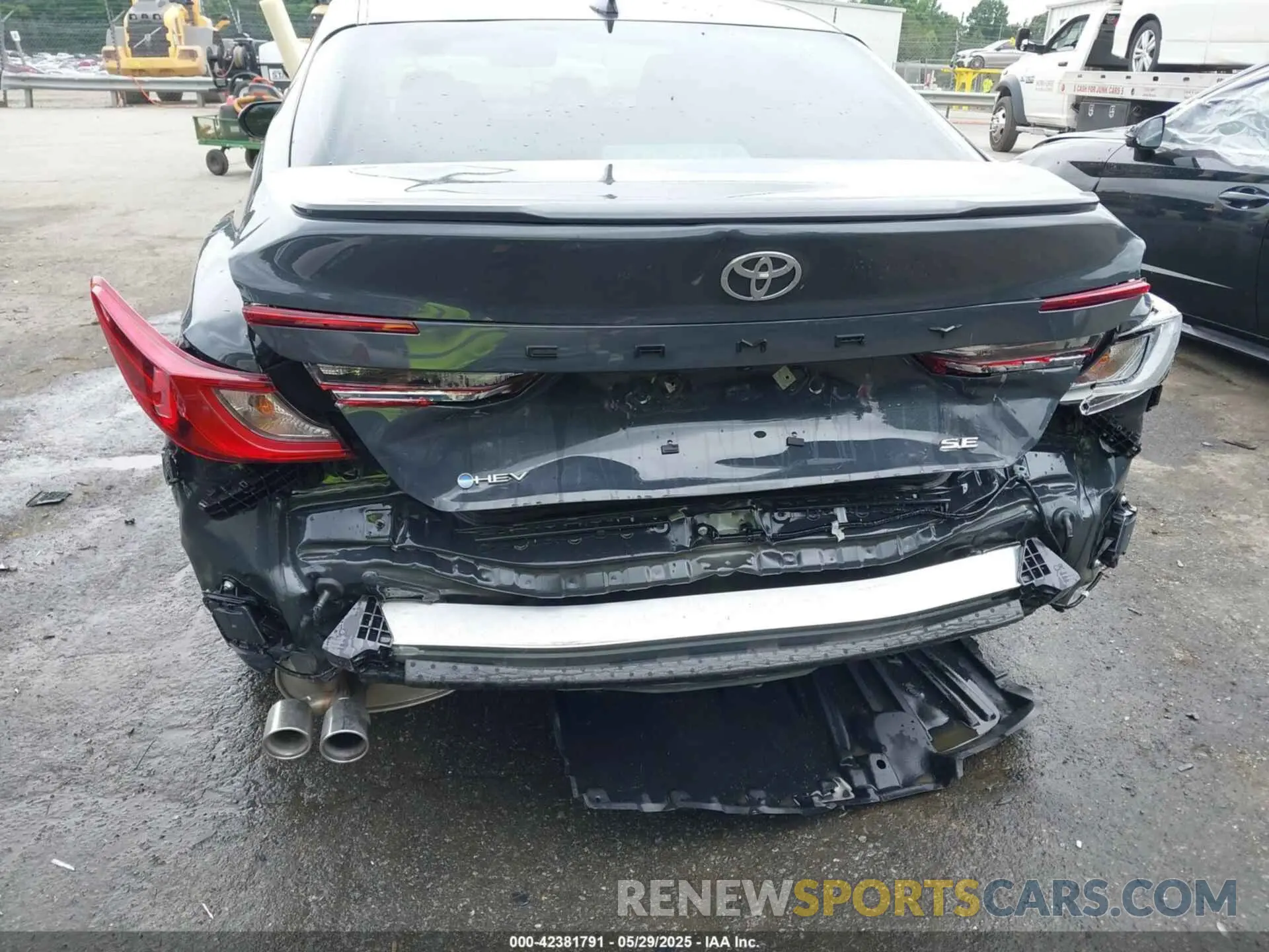 6 Photograph of a damaged car 4T1DAACK3SU127589 TOYOTA CAMRY 2025