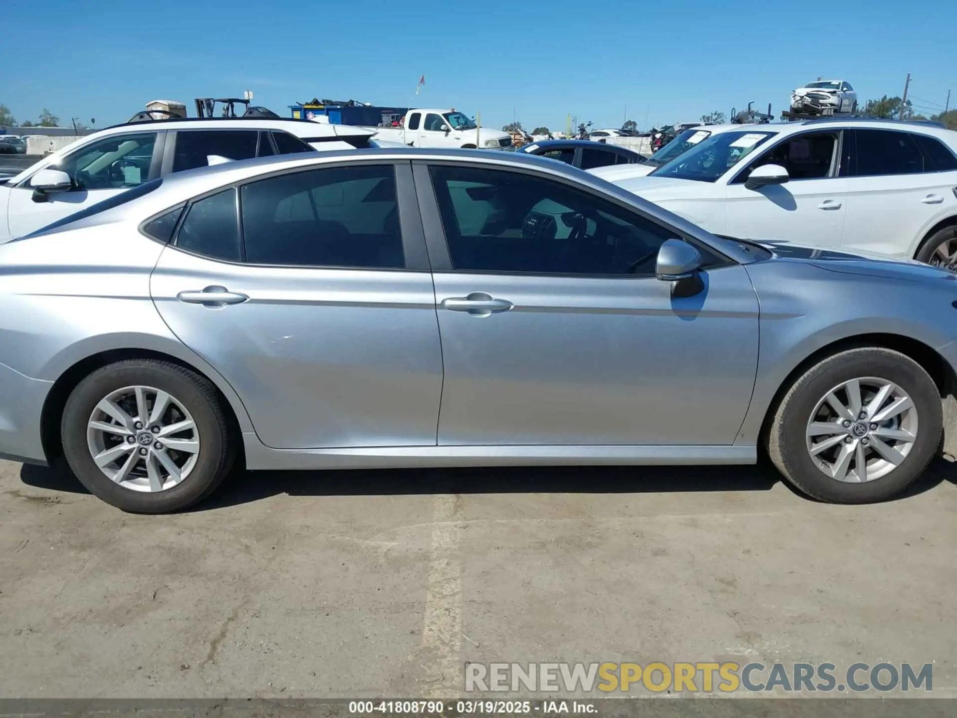 13 Фотография поврежденного автомобиля 4T1DAACK3SU571331 TOYOTA CAMRY 2025
