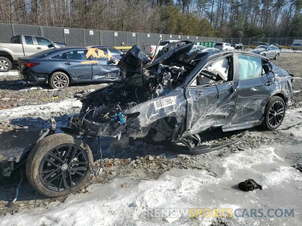 1 Photograph of a damaged car 4T1DAACK4SU046049 TOYOTA CAMRY 2025