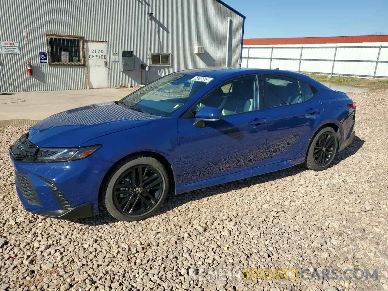 1 Фотография поврежденного автомобиля 4T1DAACK4SU099480 TOYOTA CAMRY 2025
