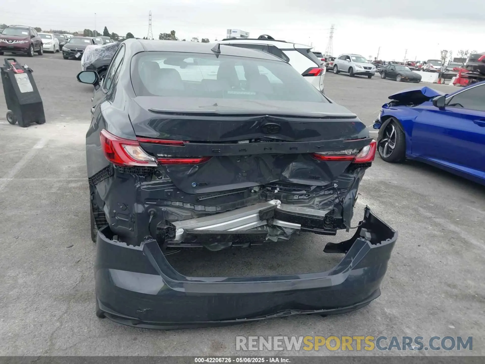 17 Фотография поврежденного автомобиля 4T1DAACK4SU110736 TOYOTA CAMRY 2025