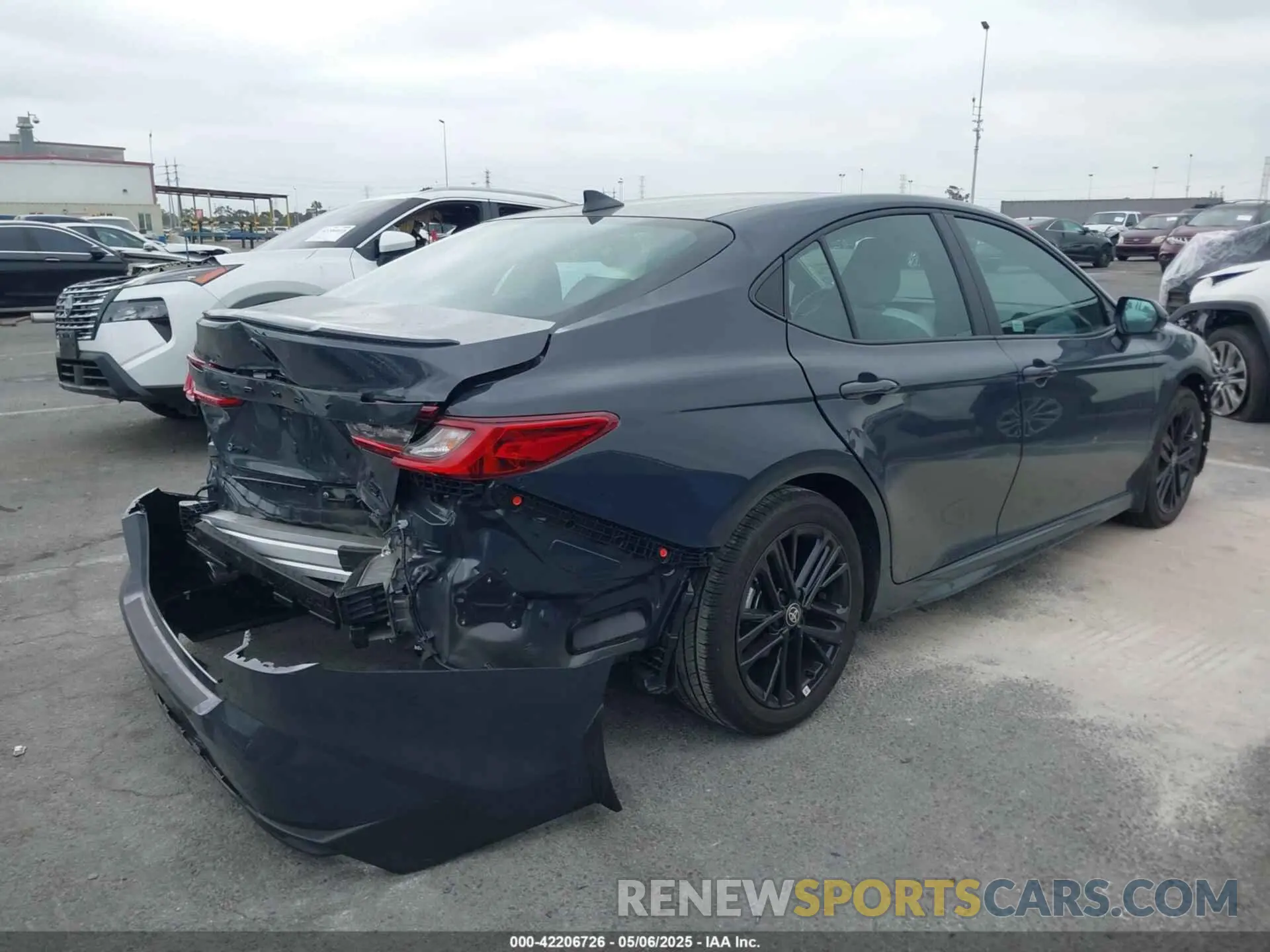 4 Фотография поврежденного автомобиля 4T1DAACK4SU110736 TOYOTA CAMRY 2025