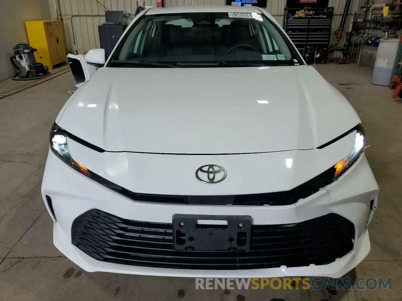 5 Фотография поврежденного автомобиля 4T1DAACK4SU126886 TOYOTA CAMRY 2025