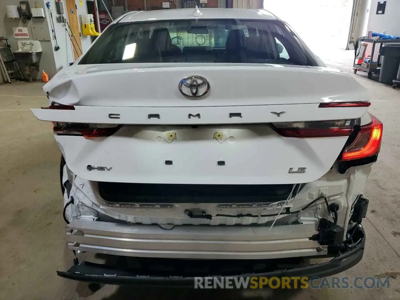 6 Фотография поврежденного автомобиля 4T1DAACK4SU126886 TOYOTA CAMRY 2025