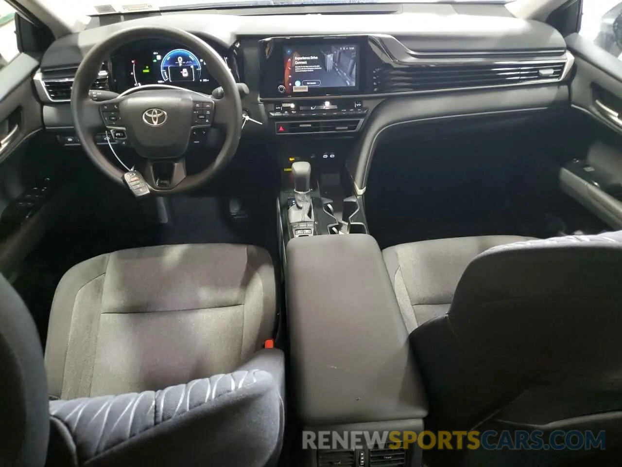 8 Фотография поврежденного автомобиля 4T1DAACK4SU126886 TOYOTA CAMRY 2025