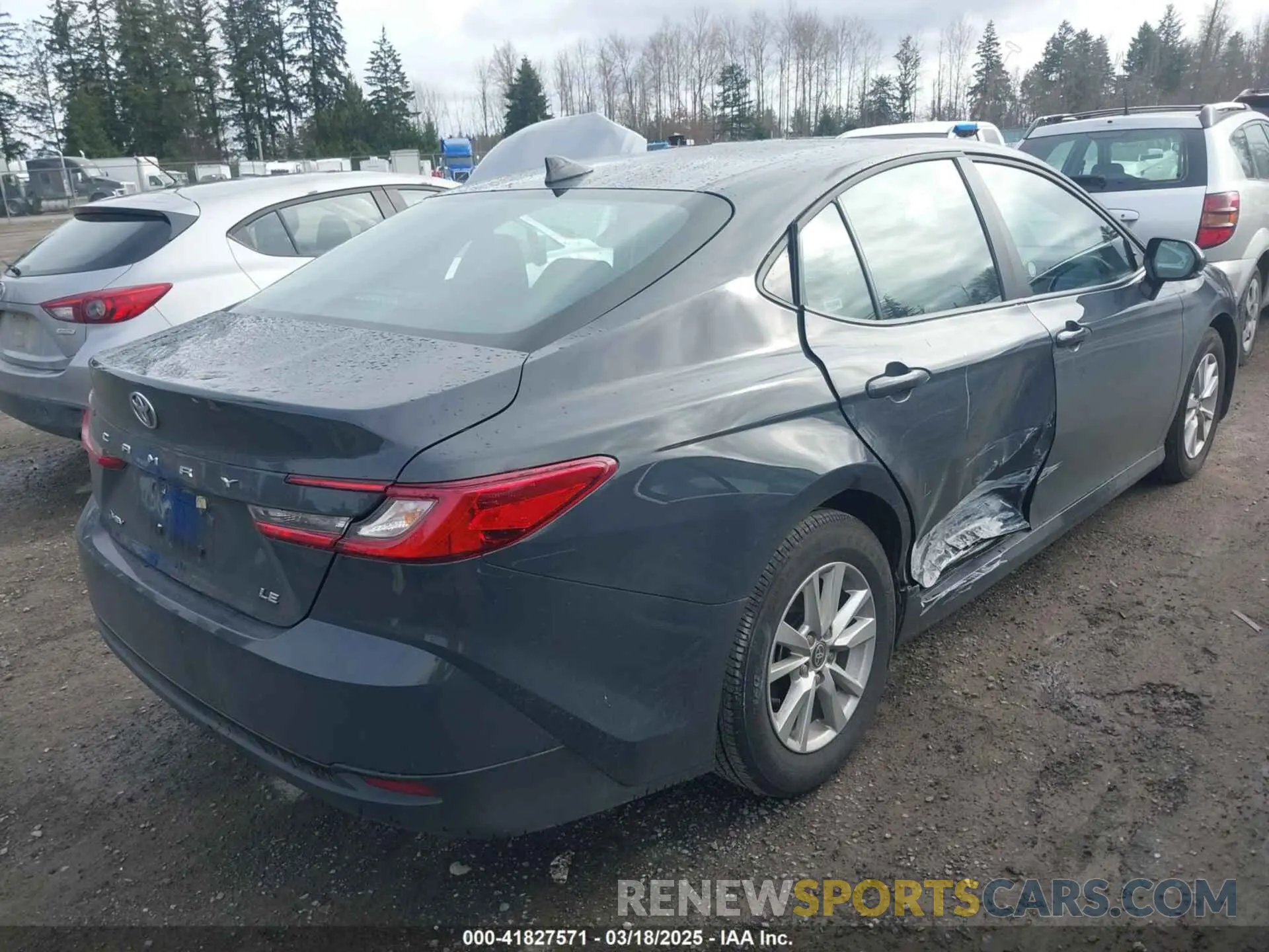 4 Photograph of a damaged car 4T1DAACK4SU503717 TOYOTA CAMRY 2025