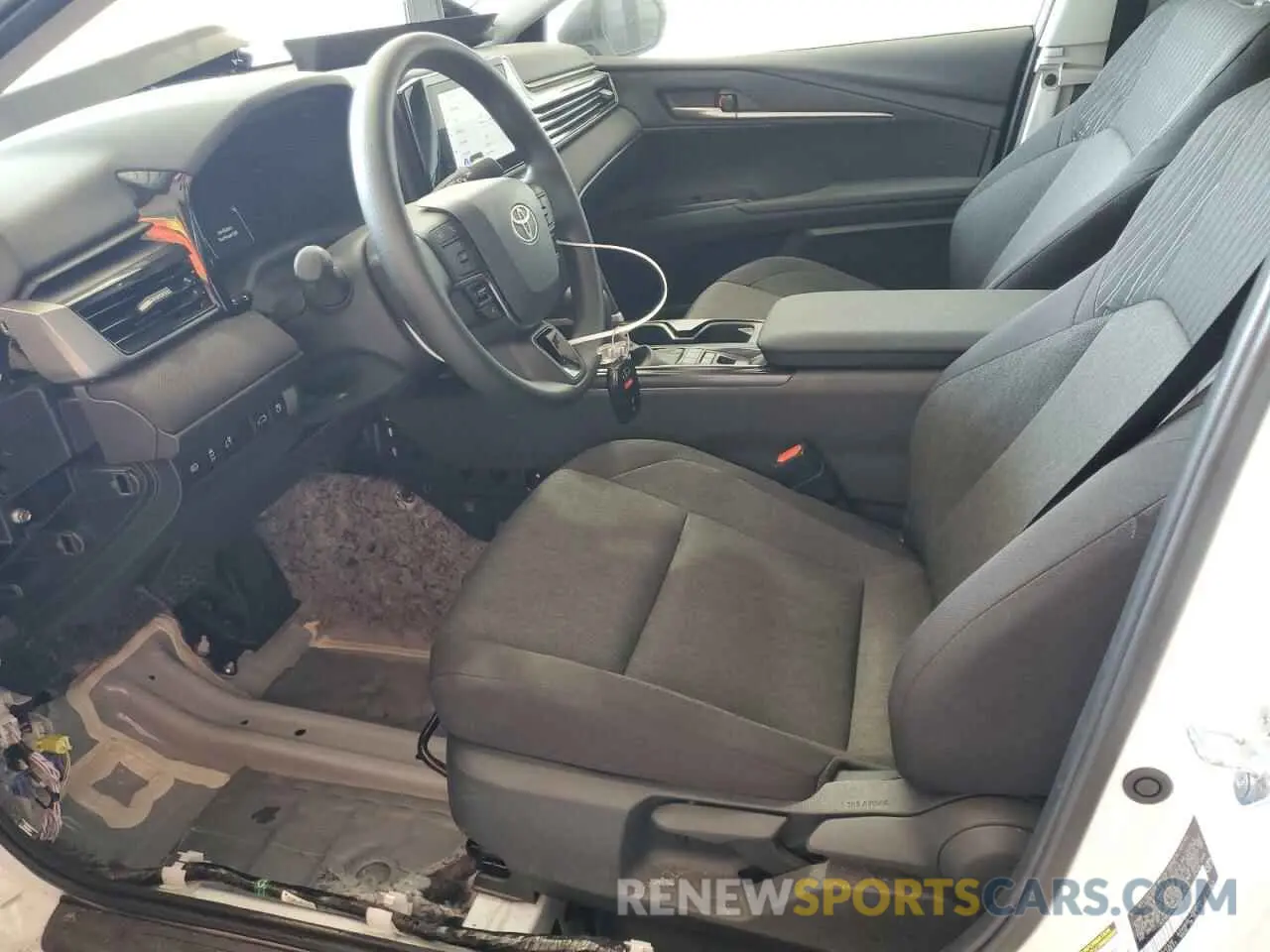7 Фотография поврежденного автомобиля 4T1DAACK4SU507640 TOYOTA CAMRY 2025