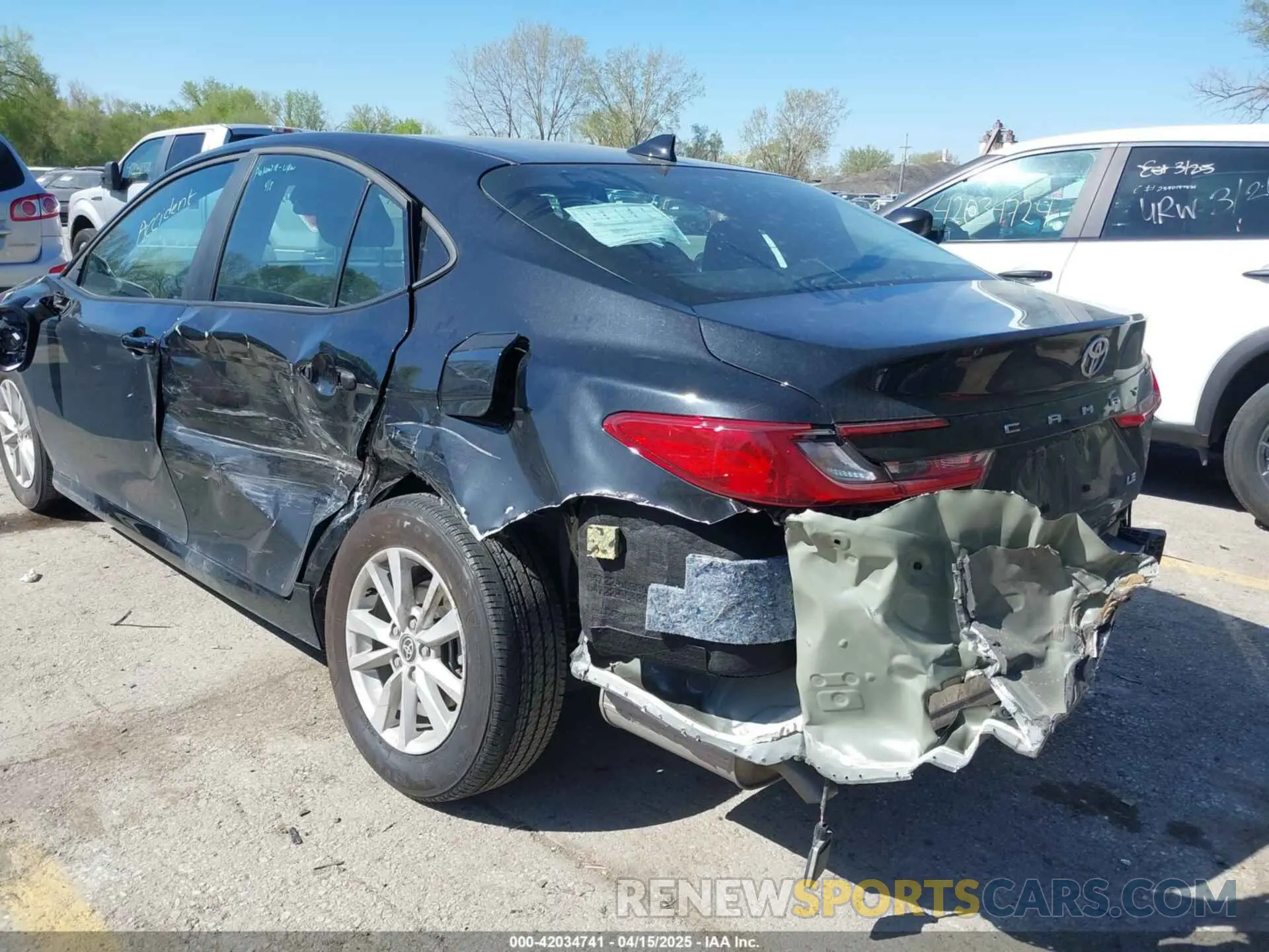 6 Фотография поврежденного автомобиля 4T1DAACK4SU513633 TOYOTA CAMRY 2025