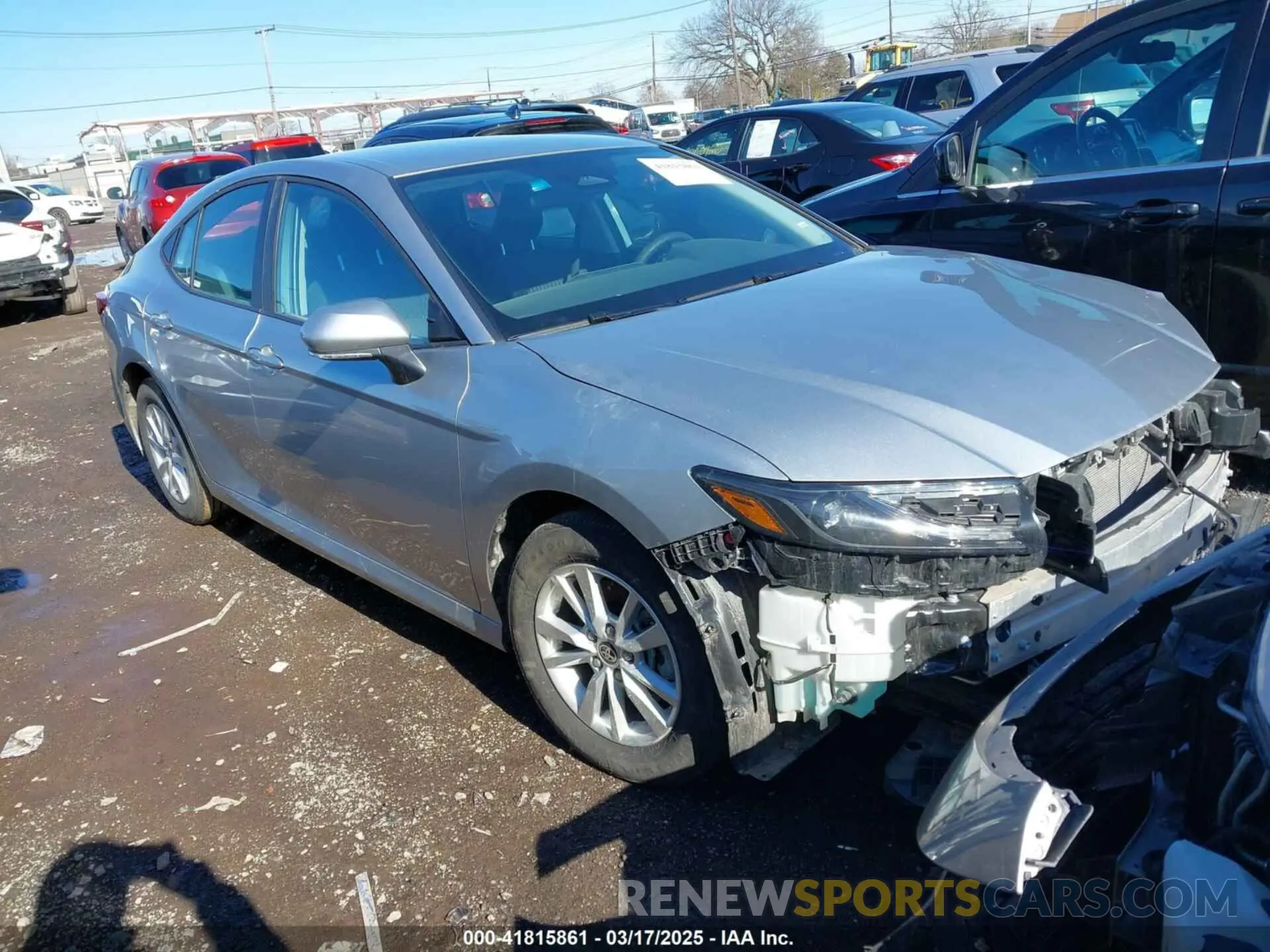 1 Photograph of a damaged car 4T1DAACK4SU517617 TOYOTA CAMRY 2025