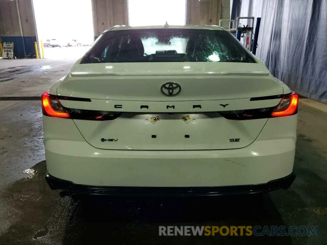 6 Photograph of a damaged car 4T1DAACK4SU537480 TOYOTA CAMRY 2025