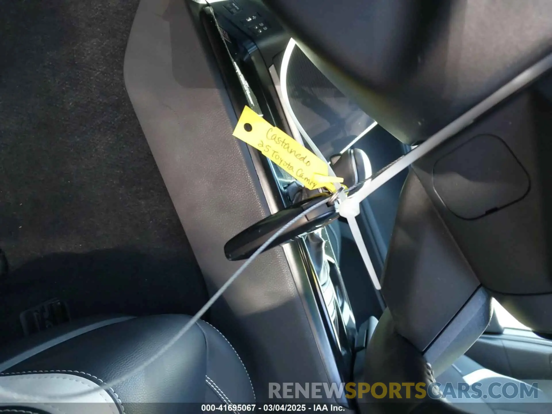 11 Photograph of a damaged car 4T1DAACK4SU538483 TOYOTA CAMRY 2025