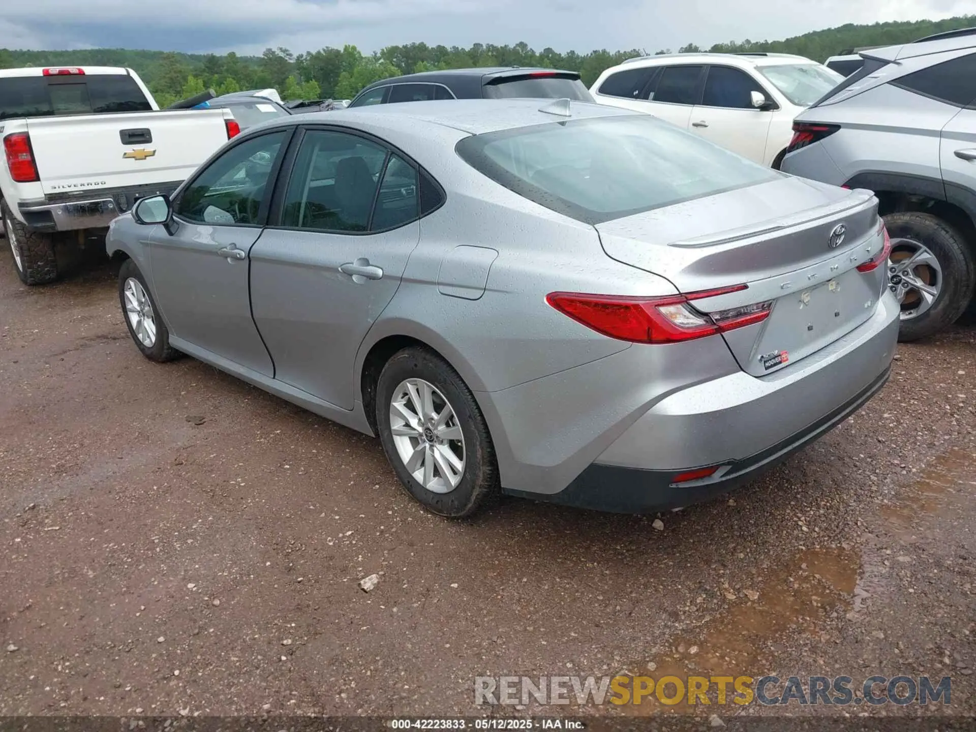 3 Photograph of a damaged car 4T1DAACK4SU573959 TOYOTA CAMRY 2025