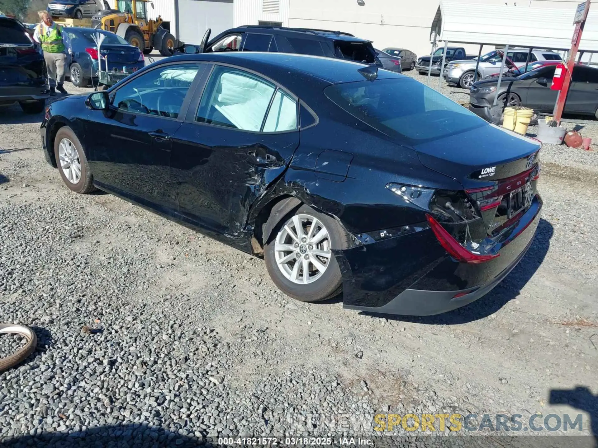 3 Фотография поврежденного автомобиля 4T1DAACK5SU008670 TOYOTA CAMRY 2025