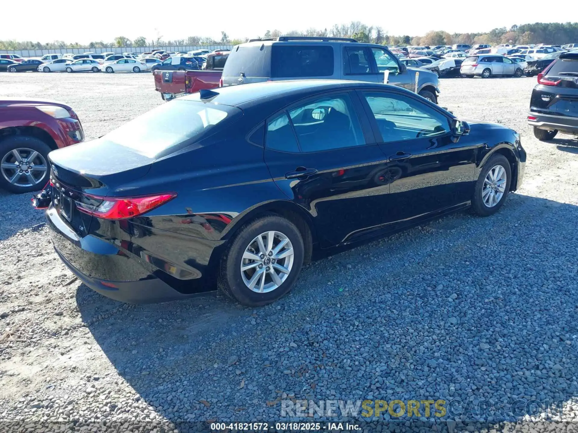 4 Фотография поврежденного автомобиля 4T1DAACK5SU008670 TOYOTA CAMRY 2025