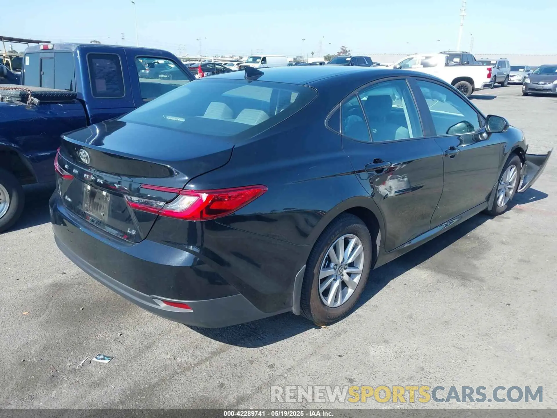 4 Photograph of a damaged car 4T1DAACK5SU023458 TOYOTA CAMRY 2025