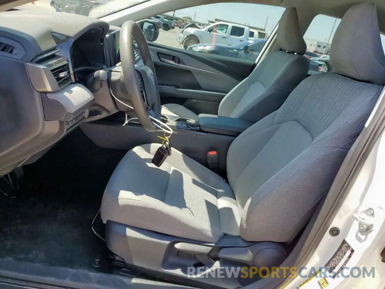 7 Photograph of a damaged car 4T1DAACK5SU030331 TOYOTA CAMRY 2025