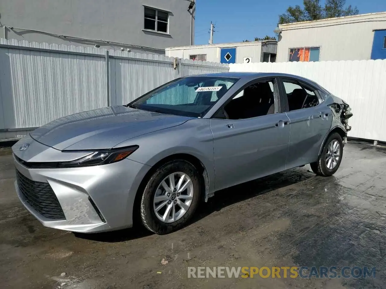 1 Photograph of a damaged car 4T1DAACK5SU060154 TOYOTA CAMRY 2025