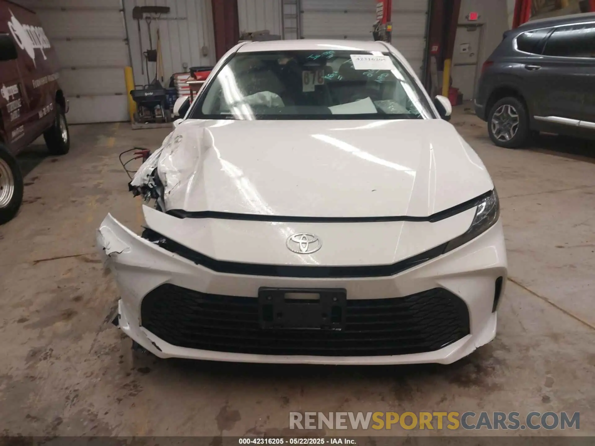 12 Photograph of a damaged car 4T1DAACK5SU067962 TOYOTA CAMRY 2025