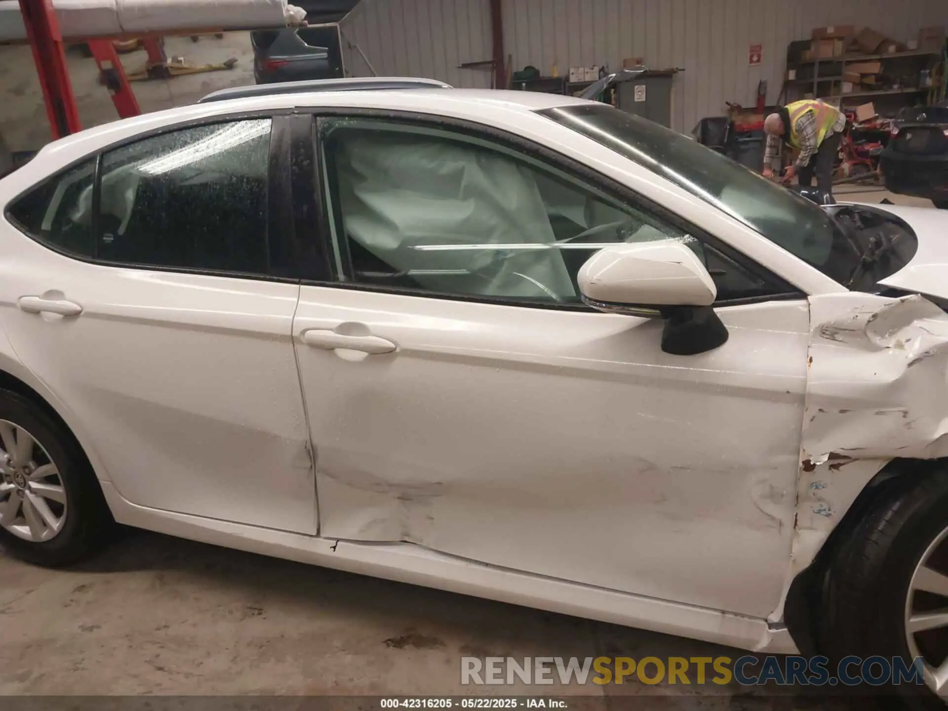 13 Photograph of a damaged car 4T1DAACK5SU067962 TOYOTA CAMRY 2025