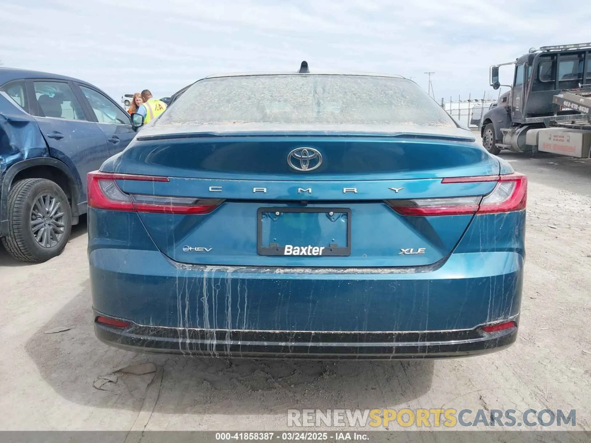 16 Photograph of a damaged car 4T1DAACK5SU073261 TOYOTA CAMRY 2025