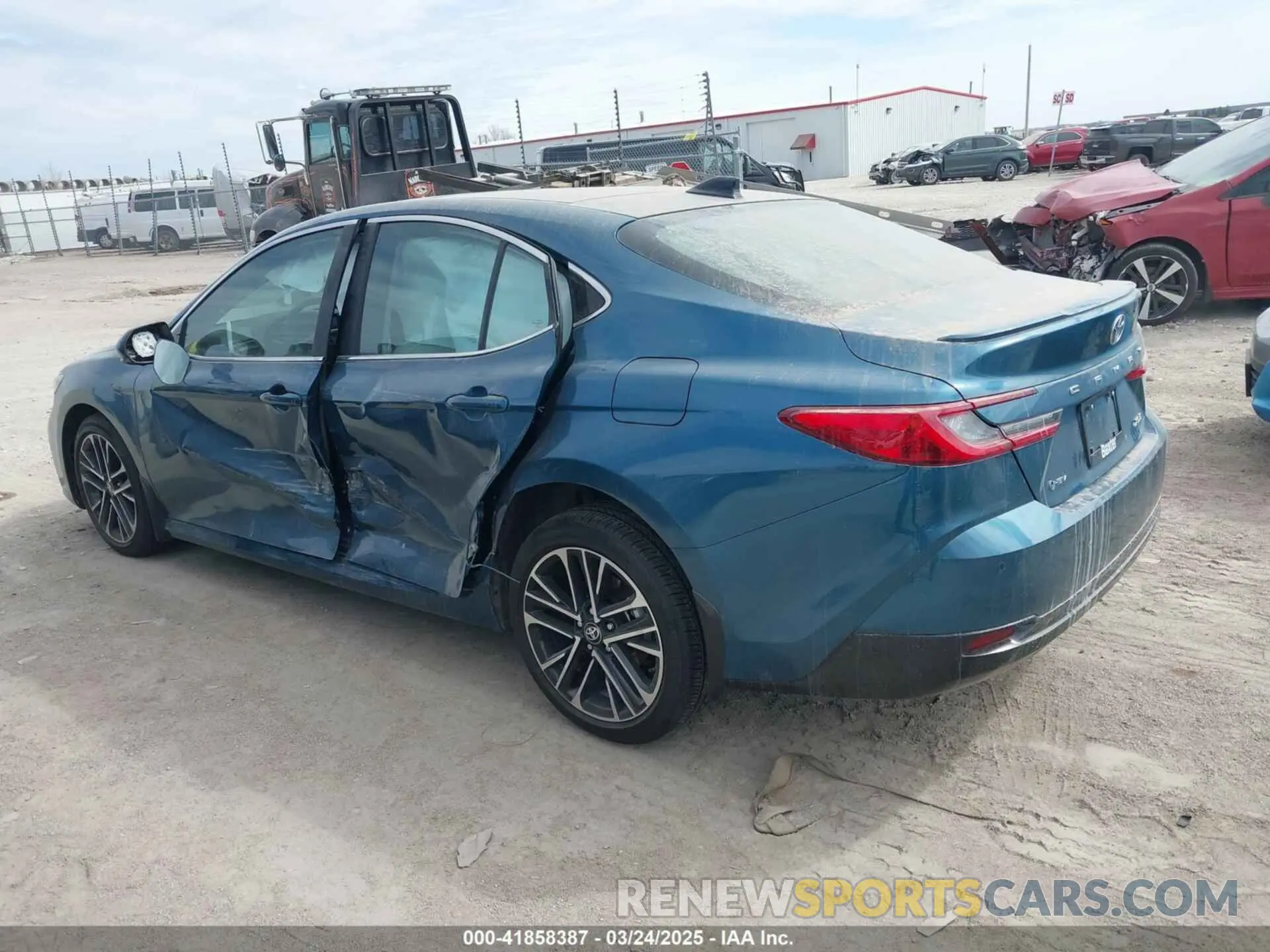 3 Photograph of a damaged car 4T1DAACK5SU073261 TOYOTA CAMRY 2025
