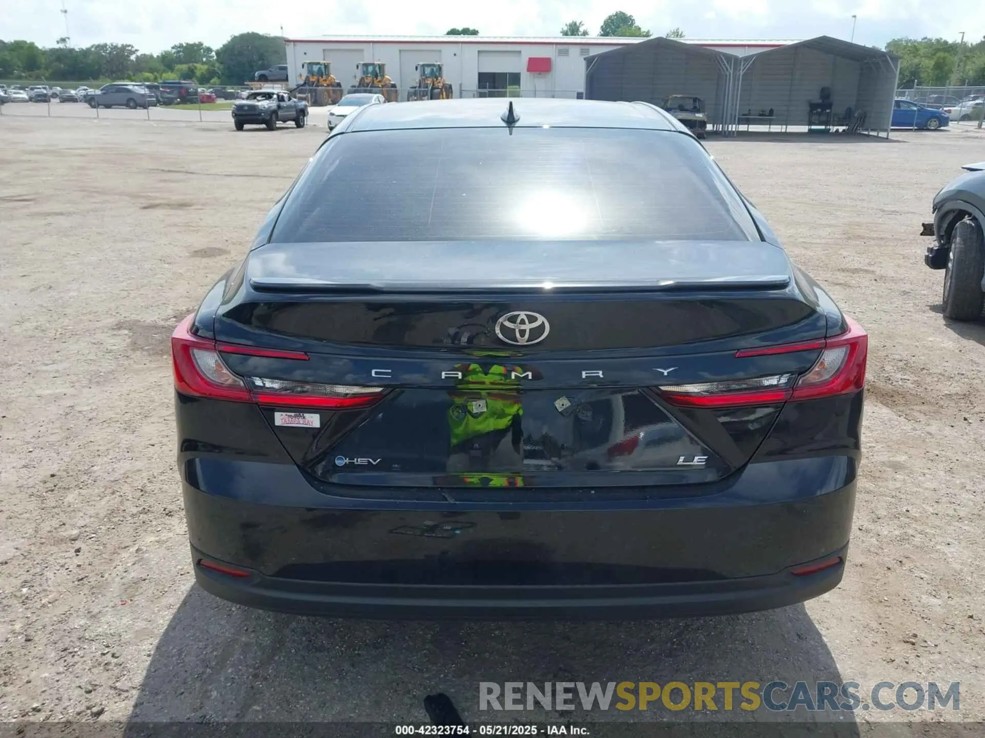 17 Photograph of a damaged car 4T1DAACK5SU108929 TOYOTA CAMRY 2025