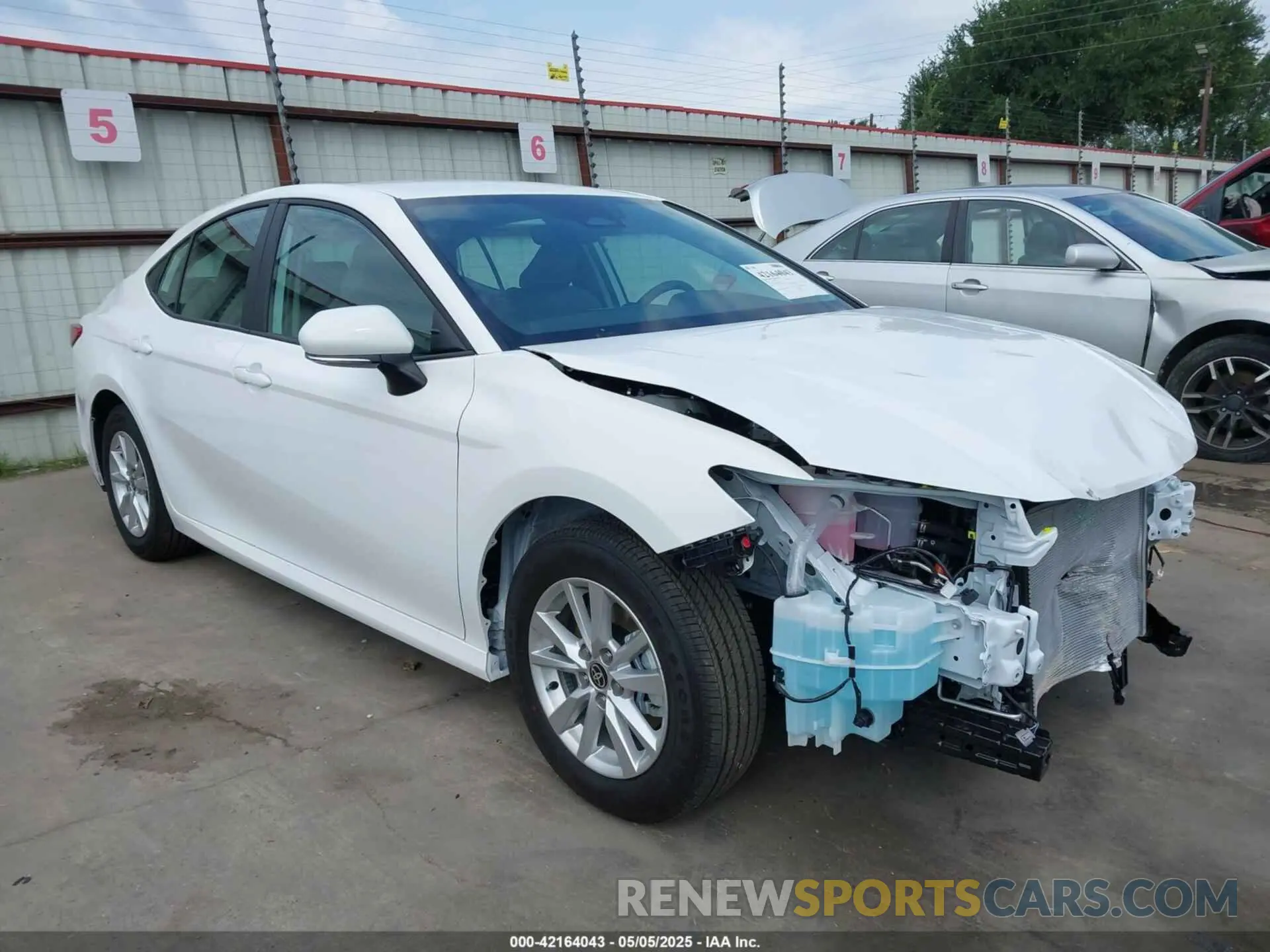 1 Photograph of a damaged car 4T1DAACK5SU140182 TOYOTA CAMRY 2025