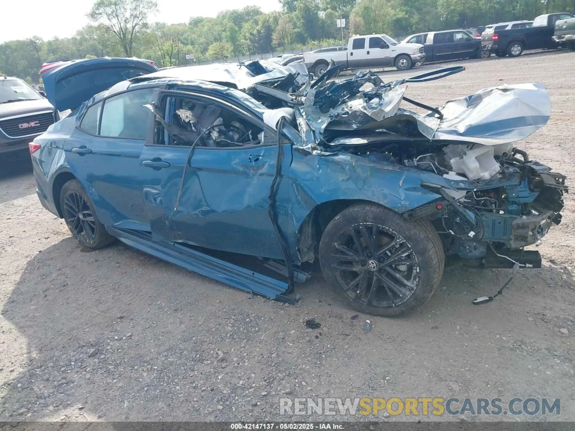1 Photograph of a damaged car 4T1DAACK5SU506058 TOYOTA CAMRY 2025