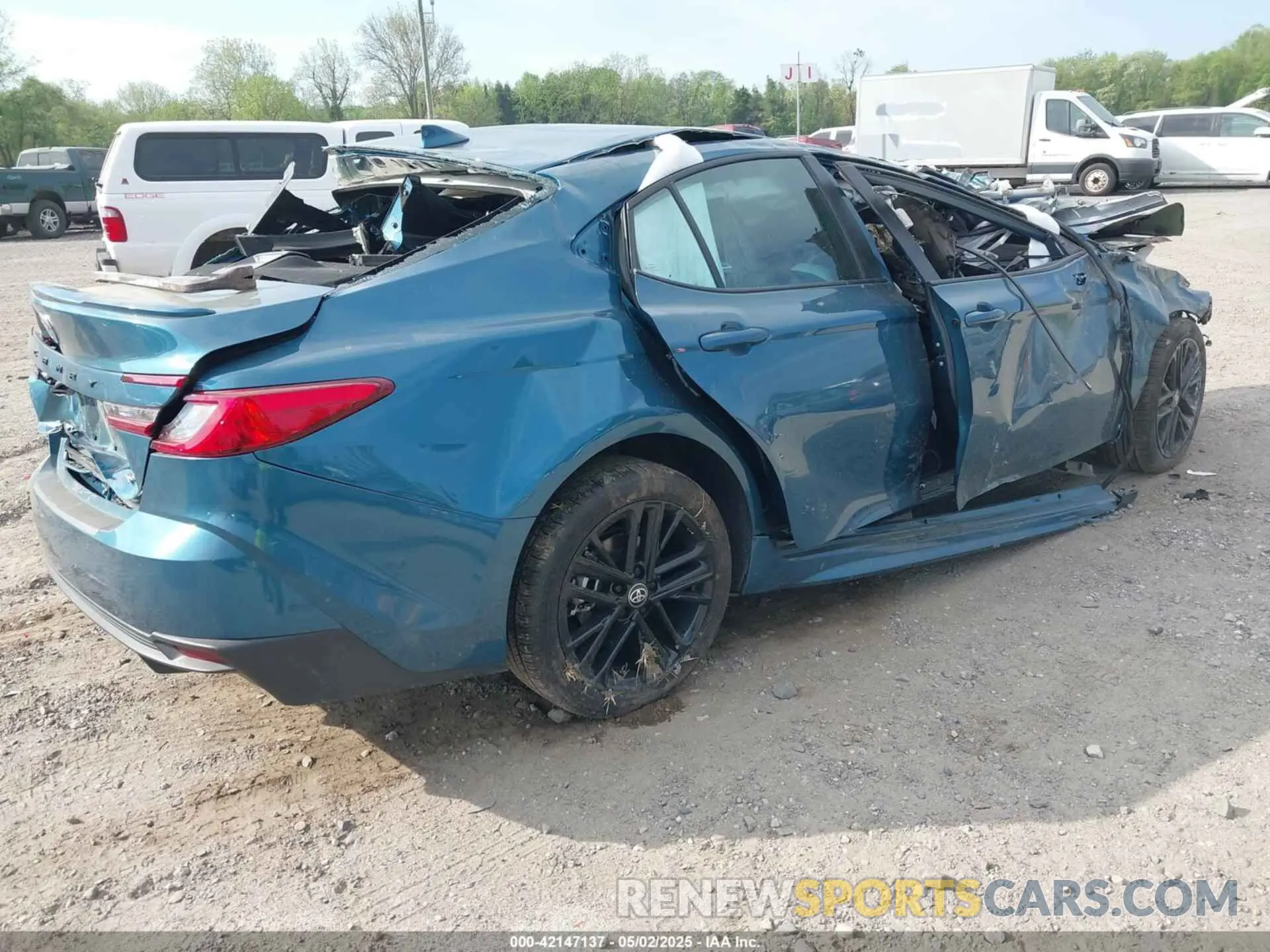 4 Photograph of a damaged car 4T1DAACK5SU506058 TOYOTA CAMRY 2025