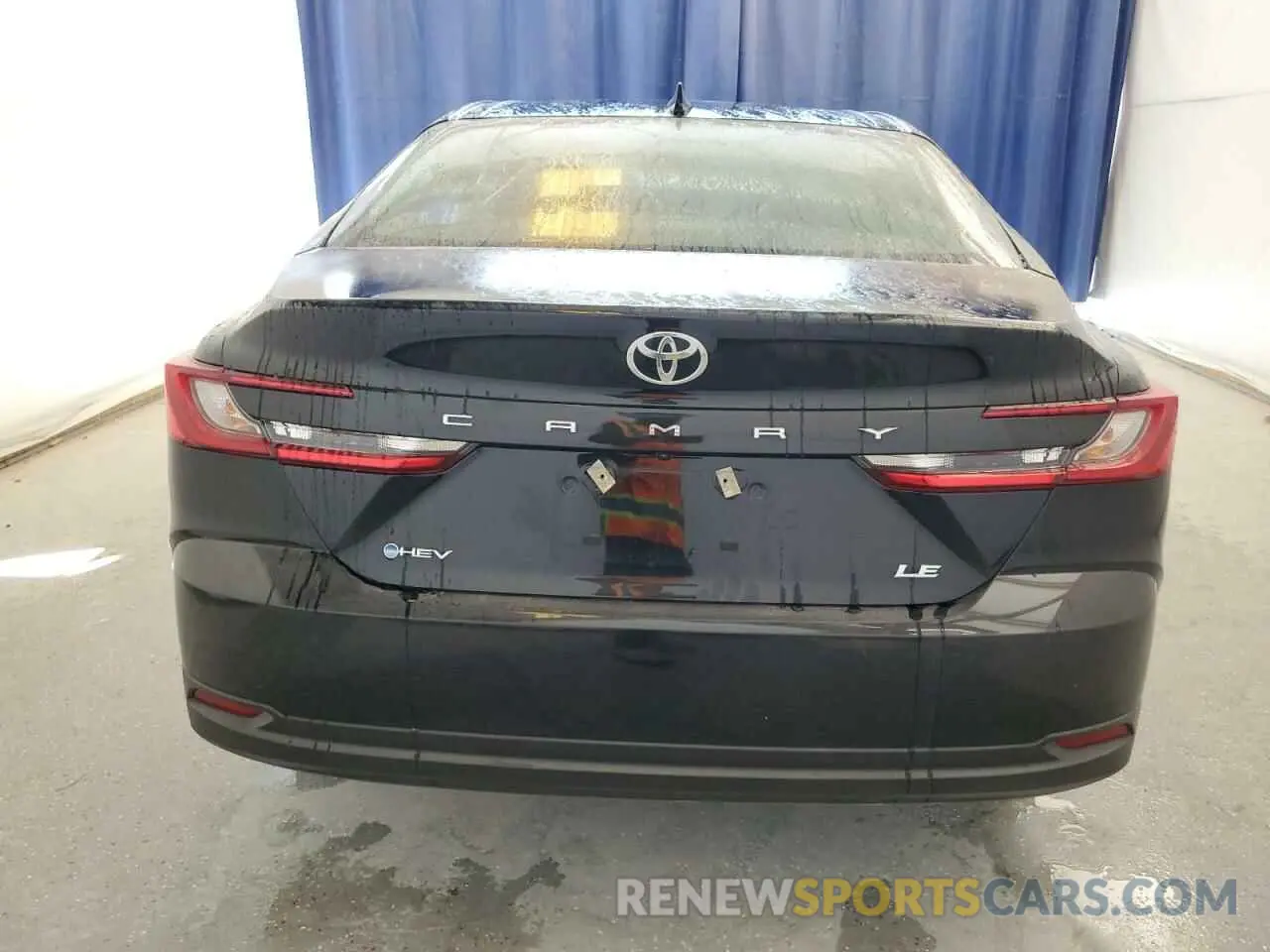 6 Photograph of a damaged car 4T1DAACK5SU518260 TOYOTA CAMRY 2025