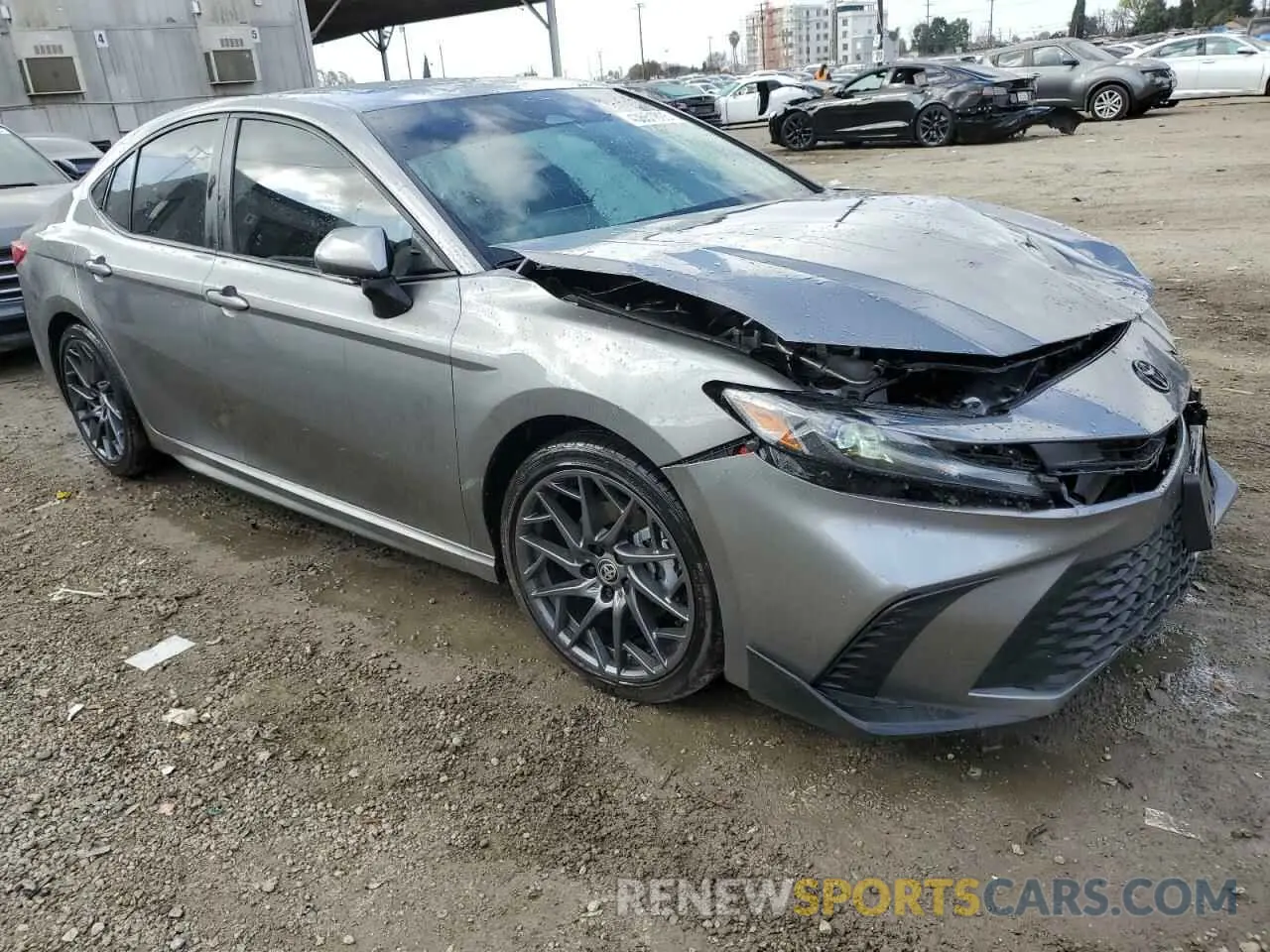 4 Photograph of a damaged car 4T1DAACK5SU527315 TOYOTA CAMRY 2025