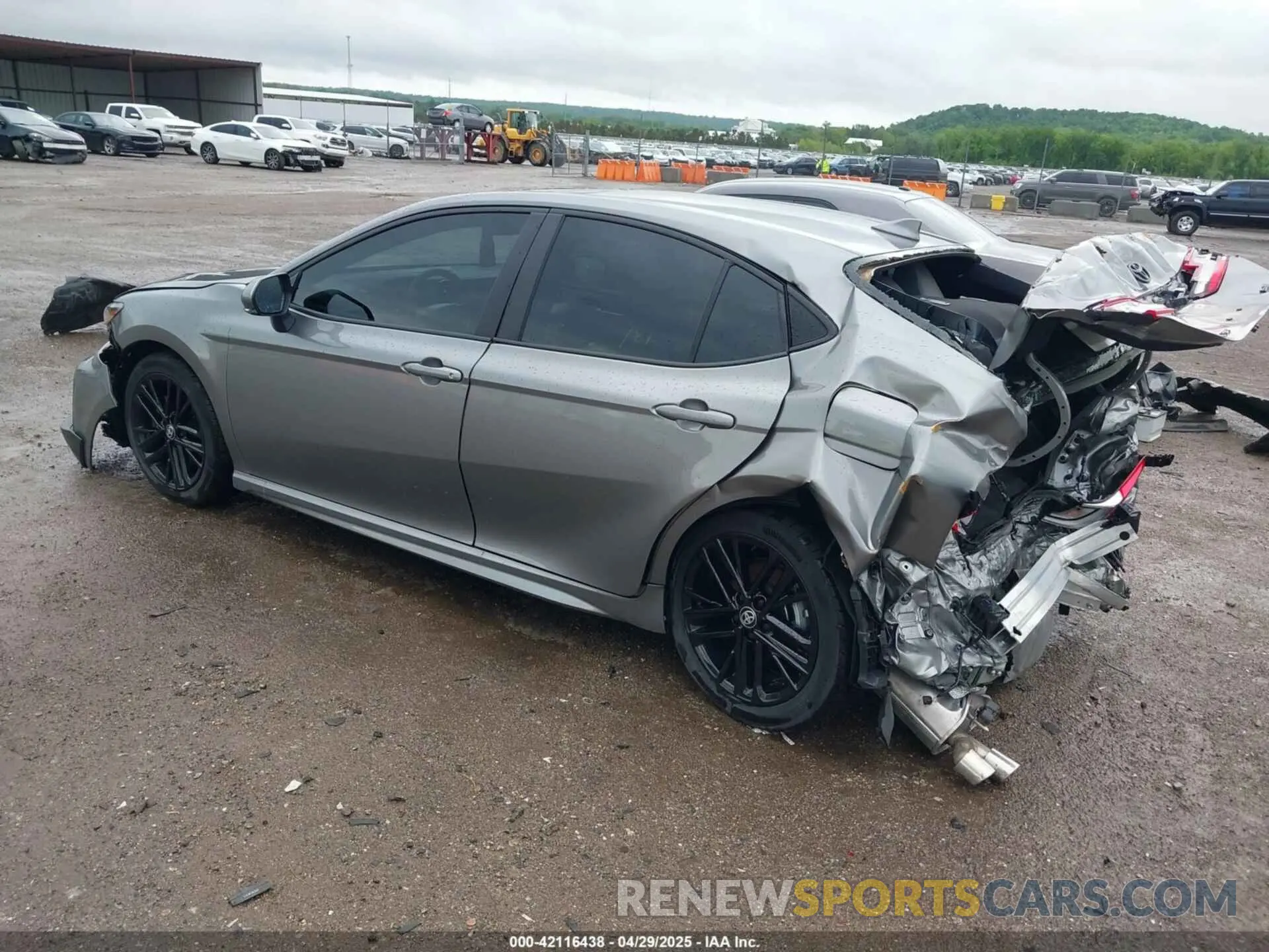 3 Фотография поврежденного автомобиля 4T1DAACK5SU527380 TOYOTA CAMRY 2025