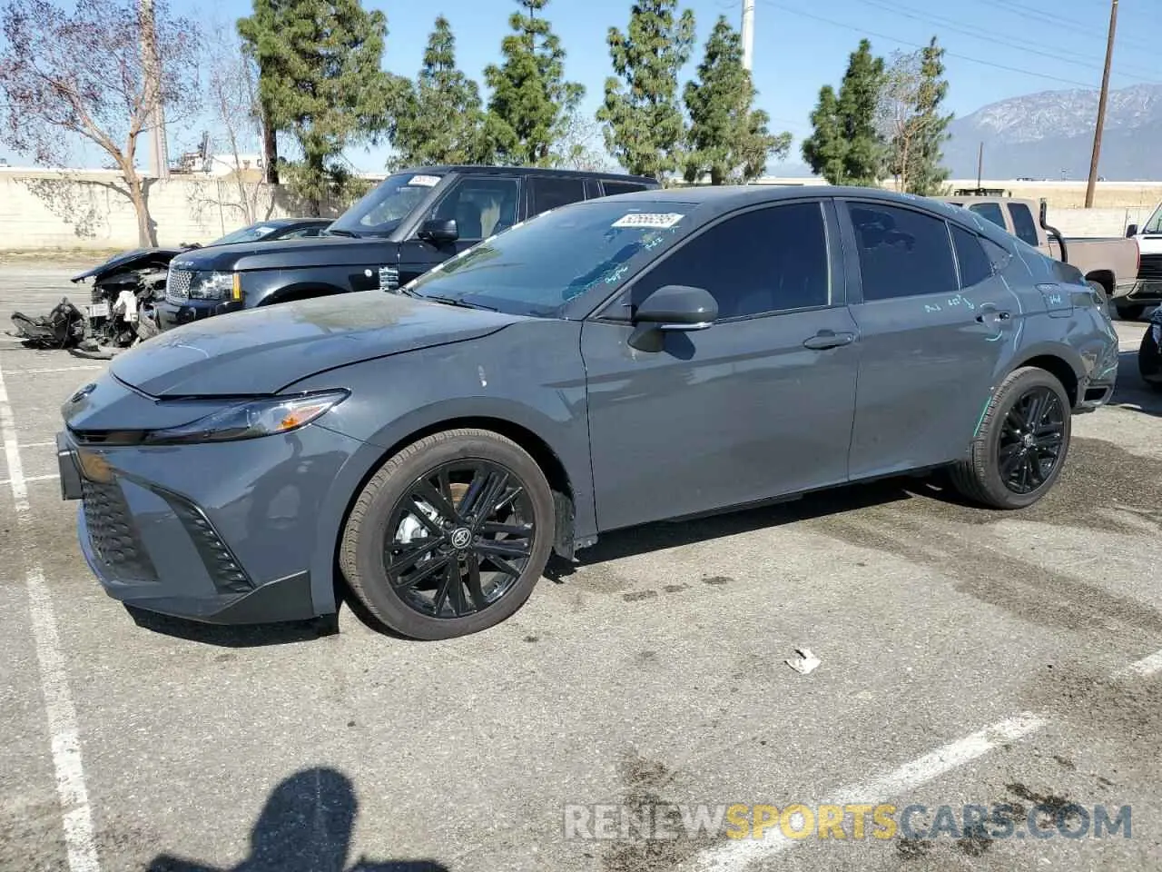 1 Photograph of a damaged car 4T1DAACK5SU560377 TOYOTA CAMRY 2025