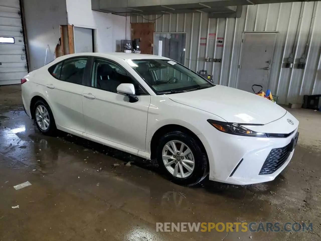 4 Photograph of a damaged car 4T1DAACK5SU572948 TOYOTA CAMRY 2025